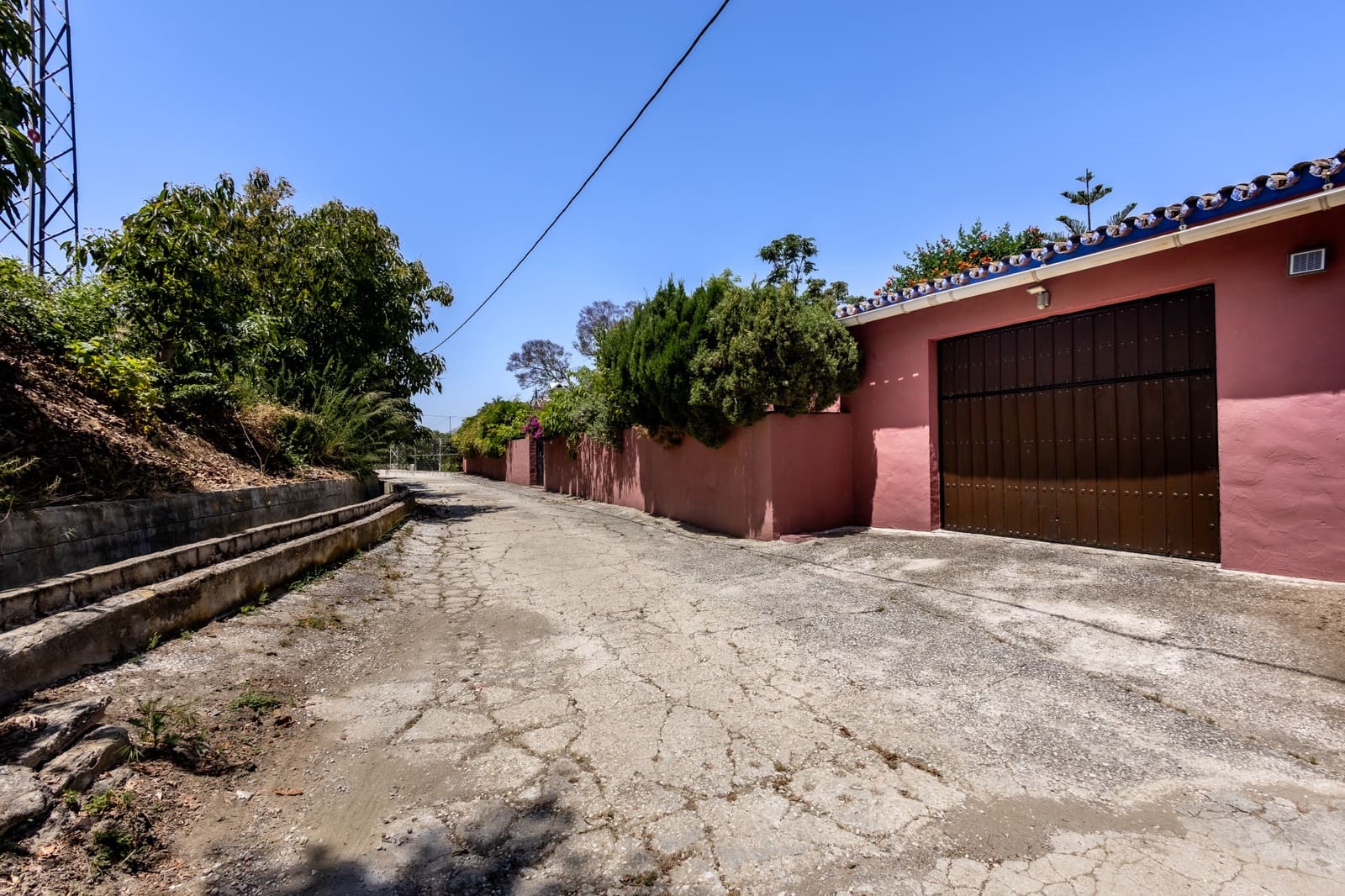 3 makuuhuone Huvila myytävänä paikassa Alhaurin el Grande mukana uima-altaan 
autotalli - 680 000 € (Ref: 9387801)