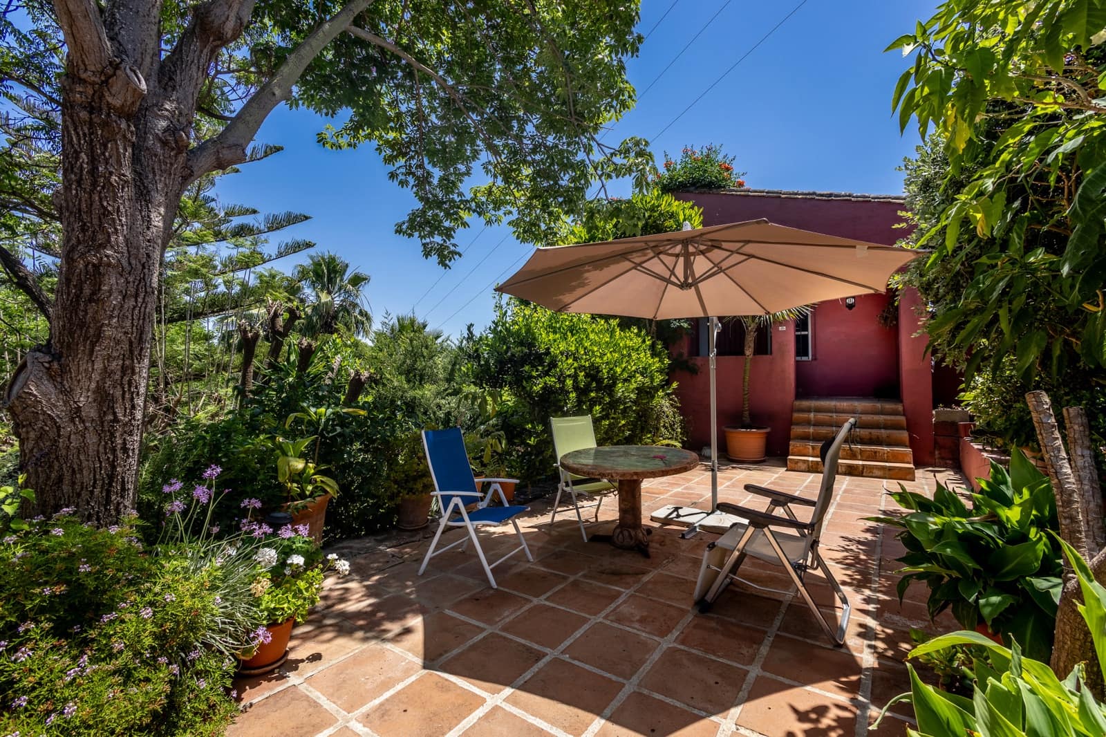 3 makuuhuone Huvila myytävänä paikassa Alhaurin el Grande mukana uima-altaan 
autotalli - 680 000 € (Ref: 9387801)