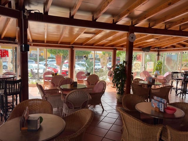 Restaurang/Bar till salu i Roquetas de Mar - 478 000 € (Ref: 9395899)