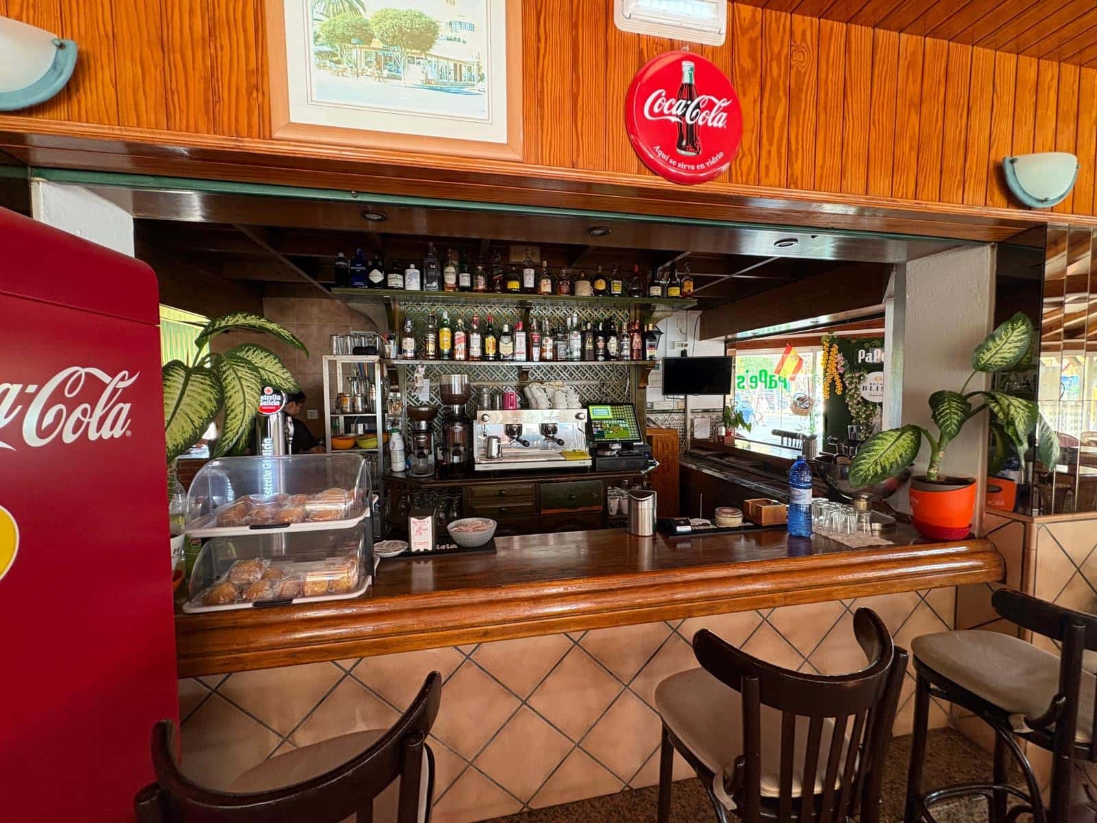 Restaurant/Bar til salgs i Roquetas de Mar - € 478 000 (Ref: 9395899)