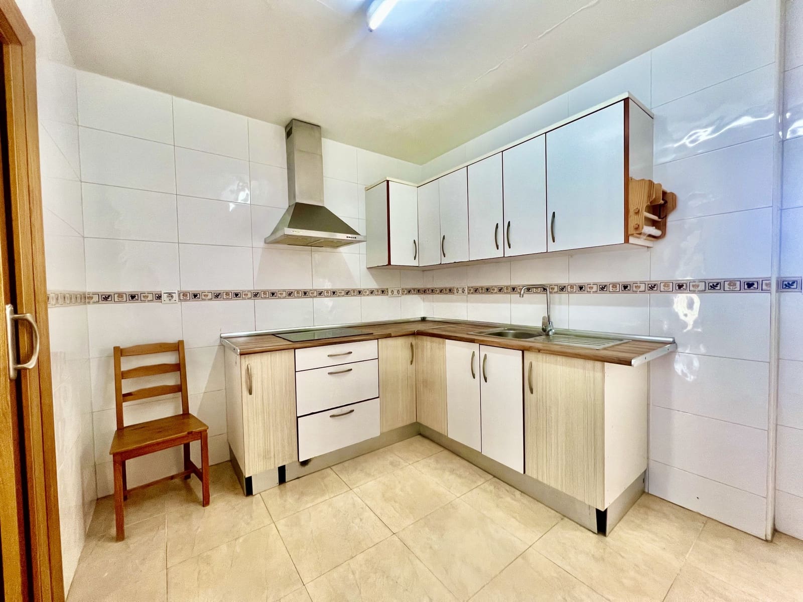 3 soverom Leilighet til salgs i Vicar med garasje - € 105 000 (Ref: 9395901)