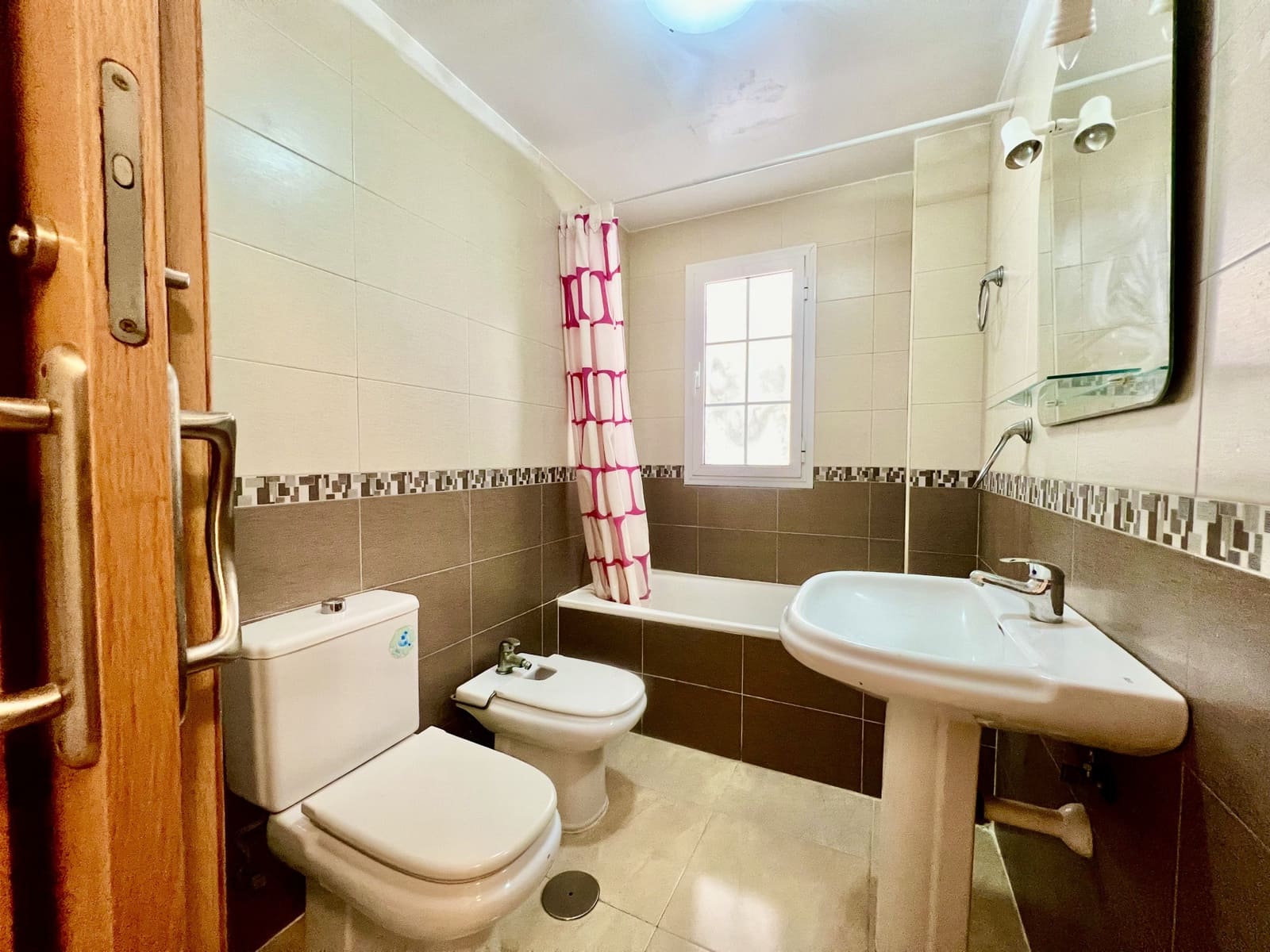 3 soverom Leilighet til salgs i Vicar med garasje - € 105 000 (Ref: 9395901)