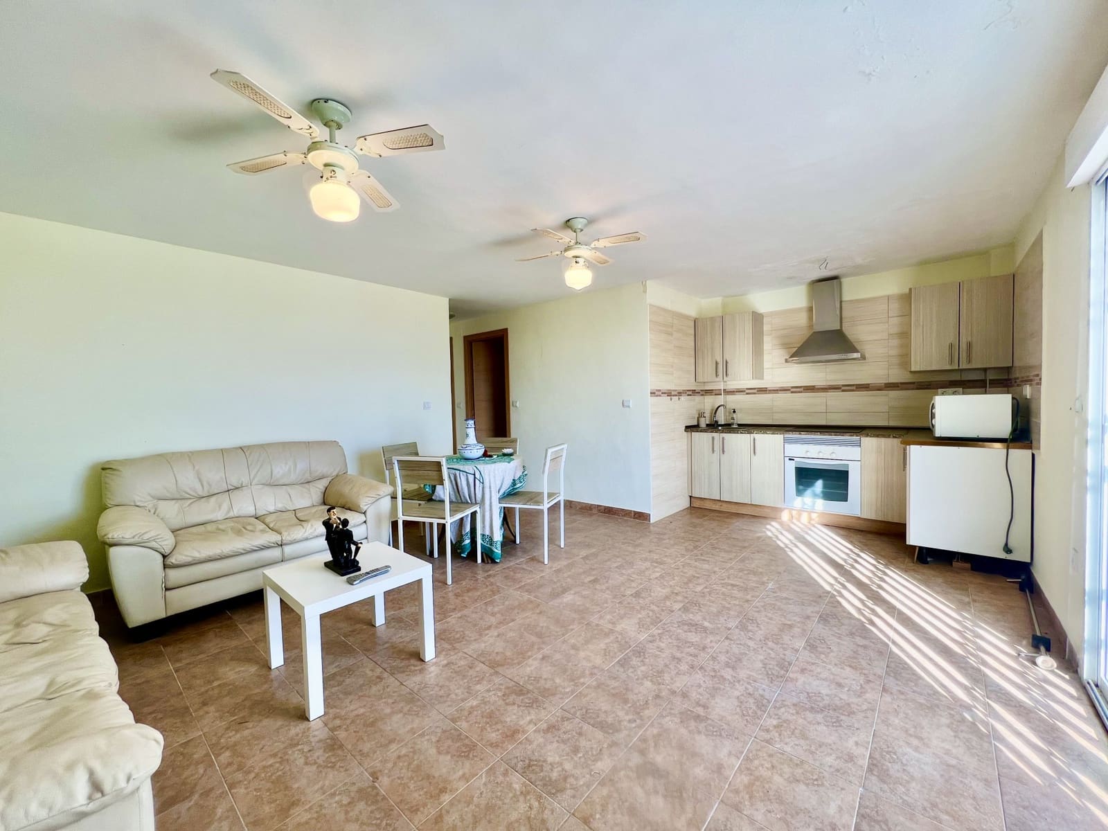 5 makuuhuone Huvila myytävänä paikassa Felix mukana uima-altaan 
autotalli - 377 000 € (Ref: 9395902)