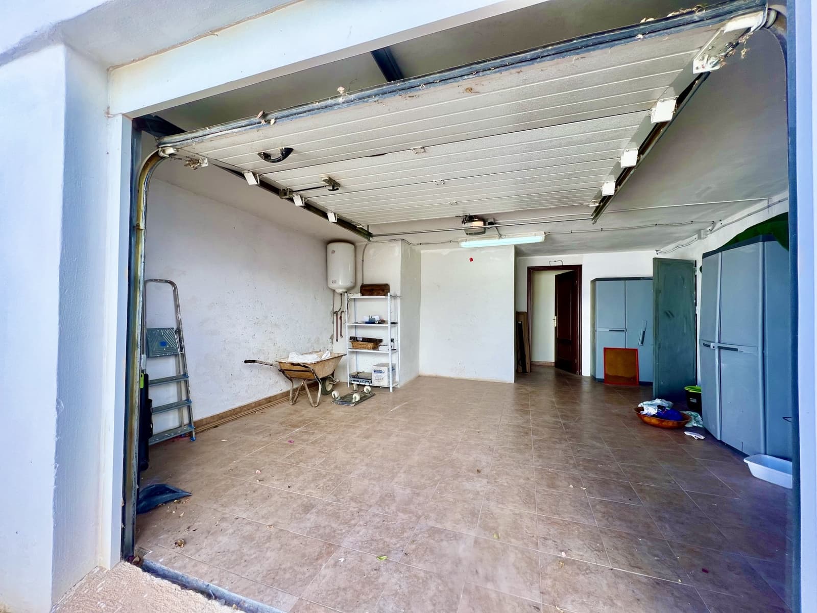 5 makuuhuone Huvila myytävänä paikassa Felix mukana uima-altaan 
autotalli - 377 000 € (Ref: 9395902)