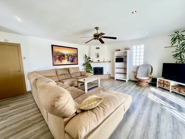 5 makuuhuone Huvila myytävänä paikassa Felix mukana uima-altaan 
autotalli - 377 000 € (Ref: 9395902)