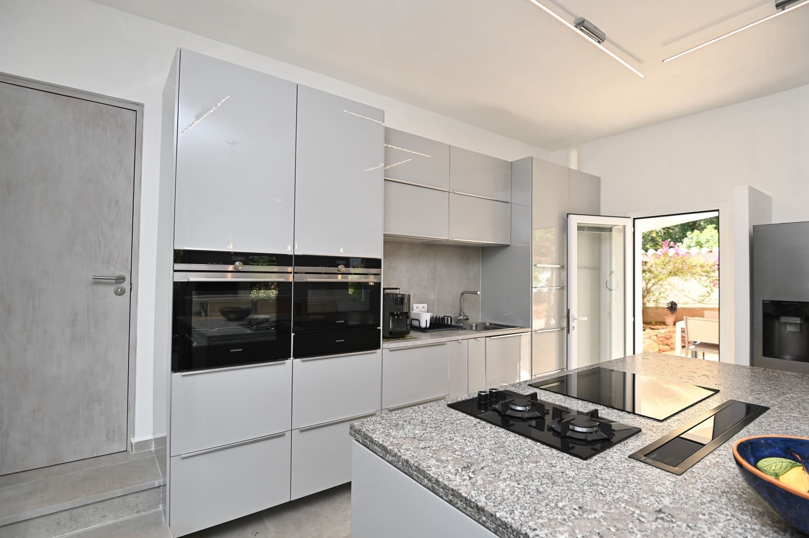 2 sypialnia Willa na sprzedaż w Es Figueral z garażem - 1 180 000 € (Ref: 9395904)