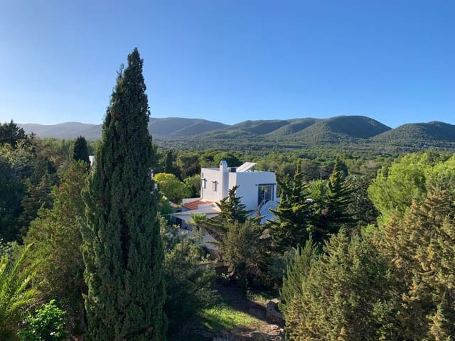 2 sovrum Villa till salu i Es Figueral, Santa Eulalia / Santa Eularia med garage - 1 180 000 € (Ref: 9395904)