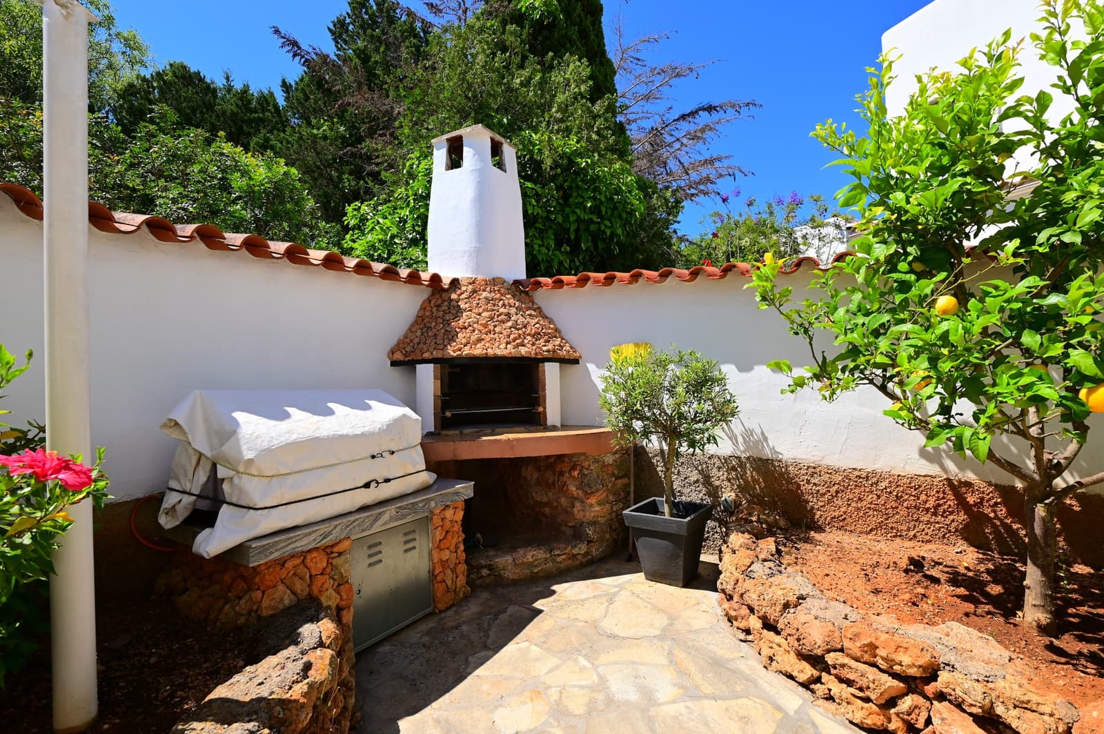 2 sypialnia Willa na sprzedaż w Es Figueral z garażem - 1 180 000 € (Ref: 9395904)