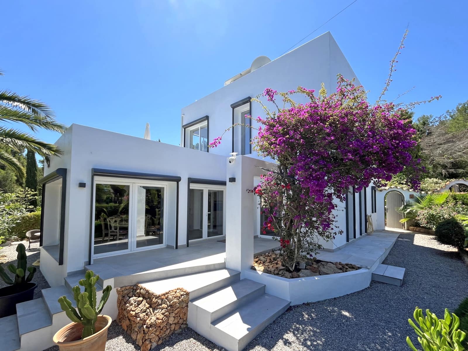 2 sypialnia Willa na sprzedaż w Es Figueral z garażem - 1 180 000 € (Ref: 9395904)