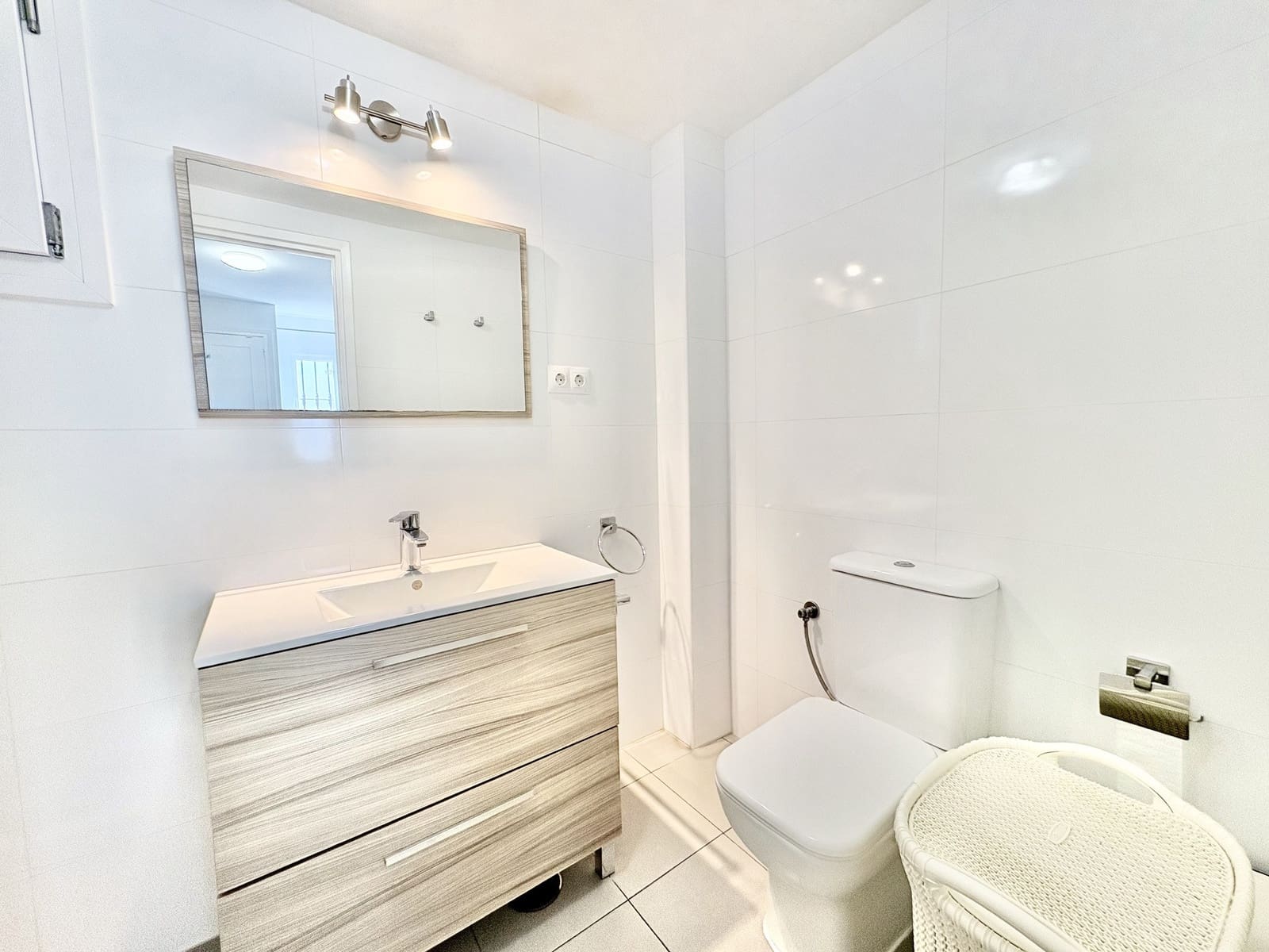 3 bedroom Townhouse for sale in Mijas Costa with pool garage - € 345,000 (Ref: 9398366)