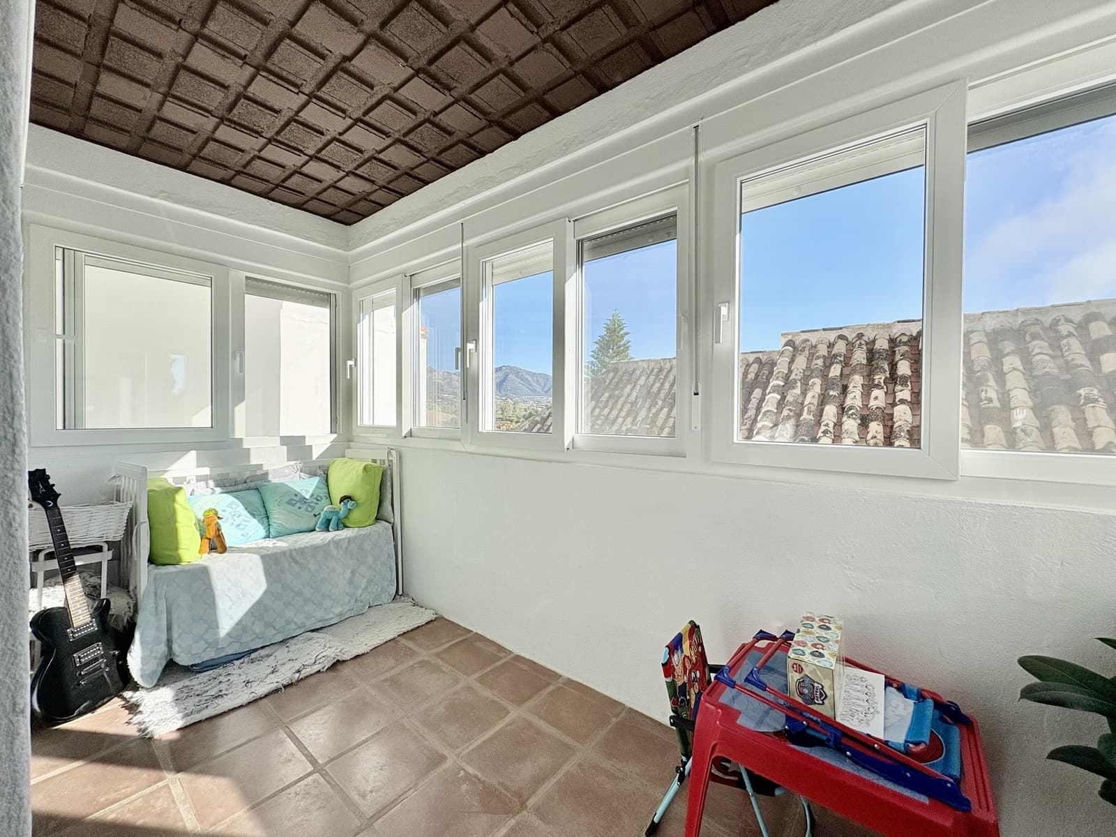 3 bedroom Townhouse for sale in Mijas Costa with pool garage - € 345,000 (Ref: 9398366)