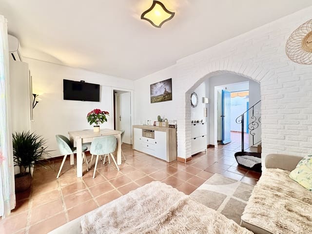 Casa de 3 habitaciones en Mijas Costa, Mijas en venta con piscina garaje - 345.000 € (Ref: 9398366)