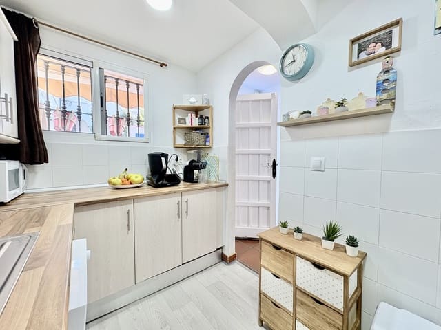 Casa de 3 habitaciones en Mijas Costa, Mijas en venta con piscina garaje - 345.000 € (Ref: 9398366)