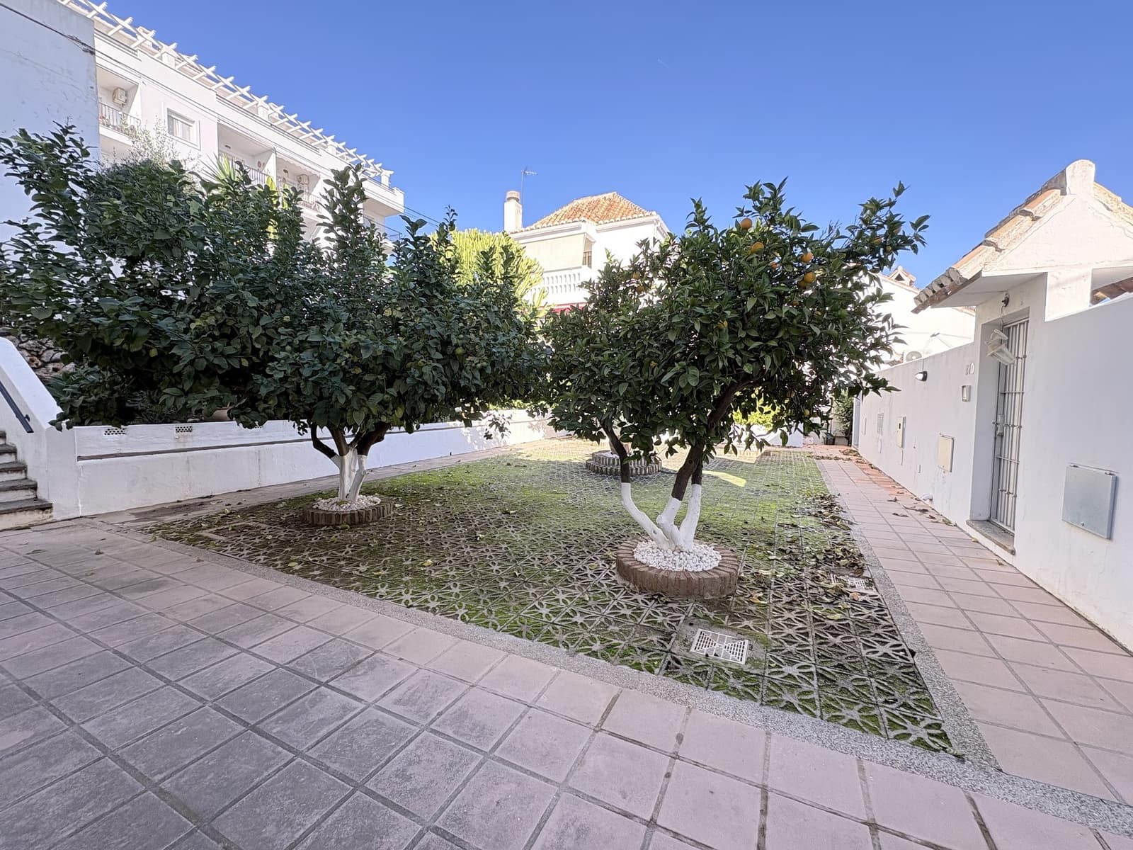3 bedroom Townhouse for sale in Mijas Costa with pool garage - € 345,000 (Ref: 9398366)
