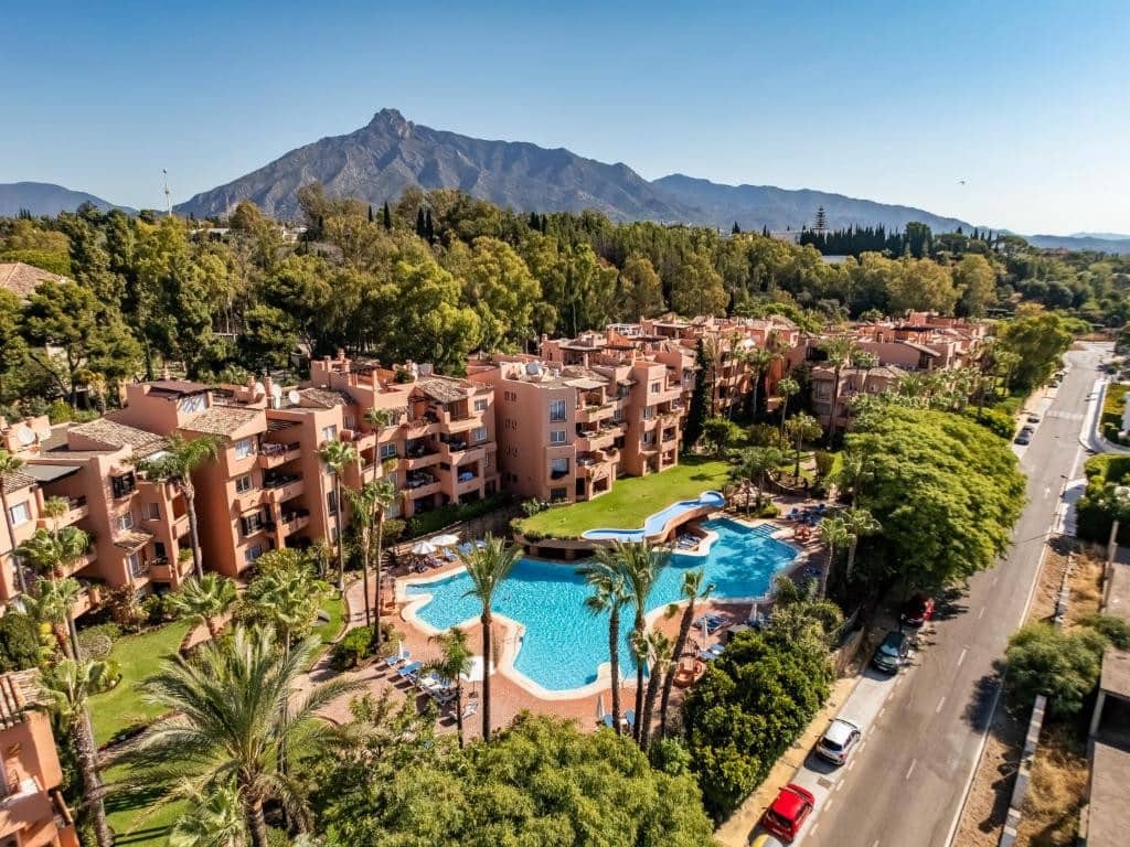 3 slaapkamer Appartement te koop in Marbella met zwembad garage - € 995.000 (Ref: 9400776)