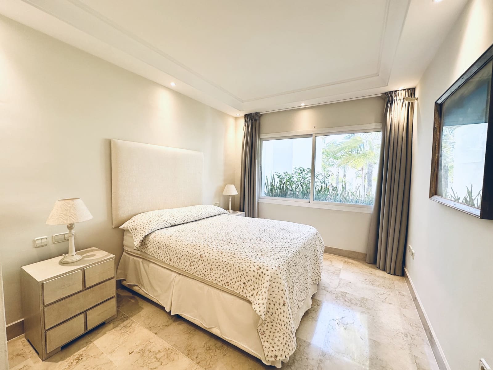 3 soveværelse Penthouse til salg i Marbella med swimmingpool garage - € 1.600.000 (Ref: 9400777)