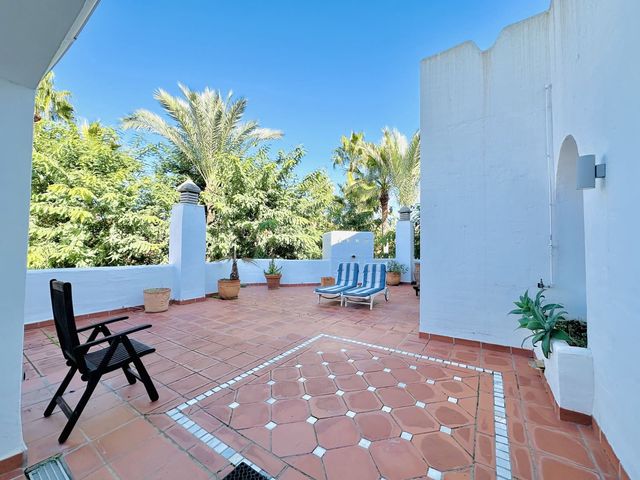 3 soveværelse Penthouse til salg i Marbella med swimmingpool garage - € 1.600.000 (Ref: 9400777)