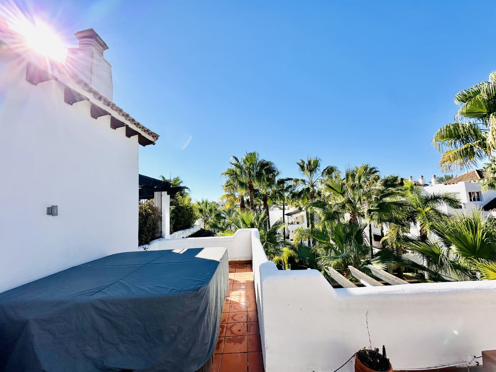 3 soveværelse Penthouse til salg i Marbella med swimmingpool garage - € 1.600.000 (Ref: 9400777)