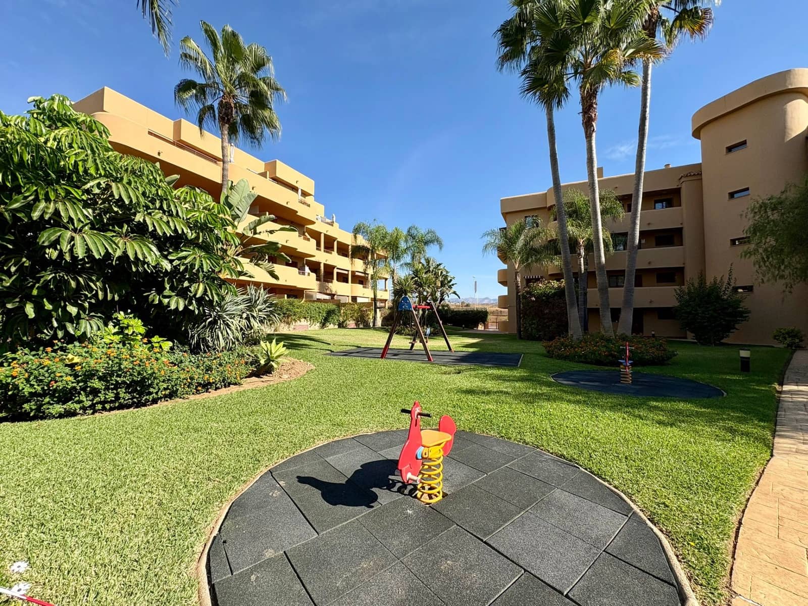 3 chambre Appartement à vendre à La Cala de Mijas avec piscine garage - 499 000 € (Ref: 9413944)