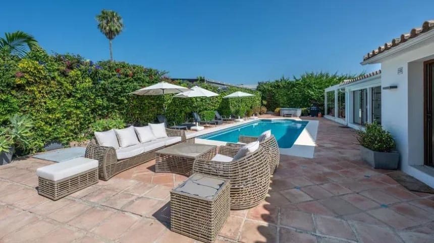 8 bedroom Villa for sale in San Pedro de Alcantara with pool garage - € 3,500,000 (Ref: 9419565)