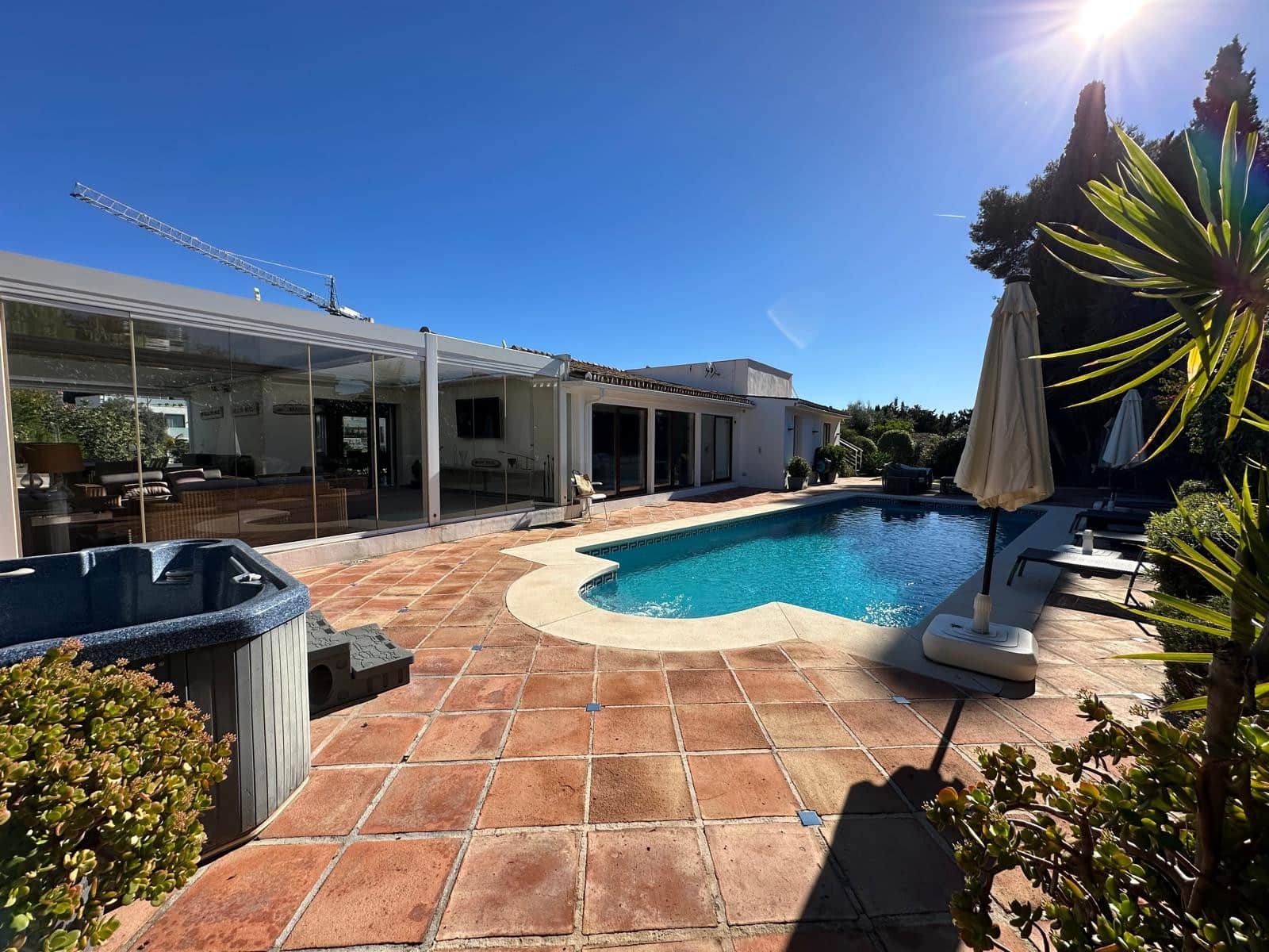 8 bedroom Villa for sale in San Pedro de Alcantara with pool garage - € 3,500,000 (Ref: 9419565)