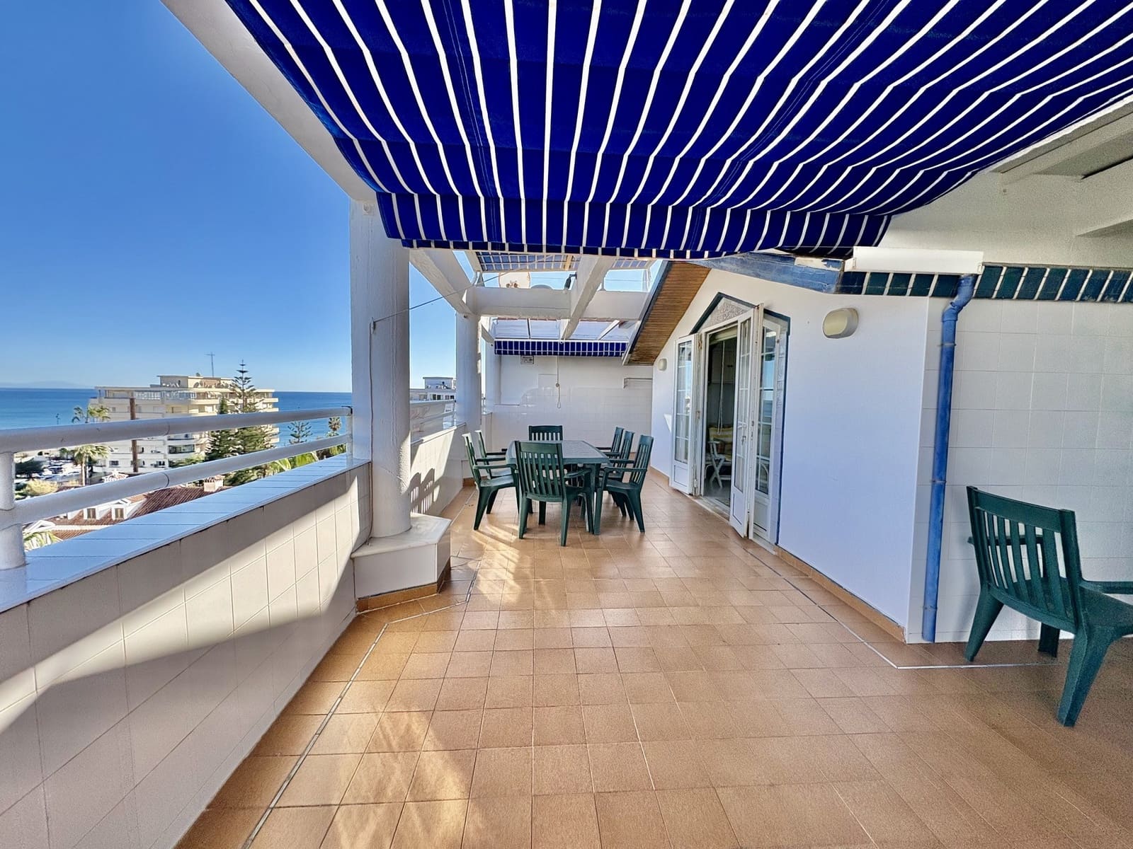 3 soveværelse Penthouse til salg i Fuengirola med swimmingpool garage - € 790.000 (Ref: 9419566)