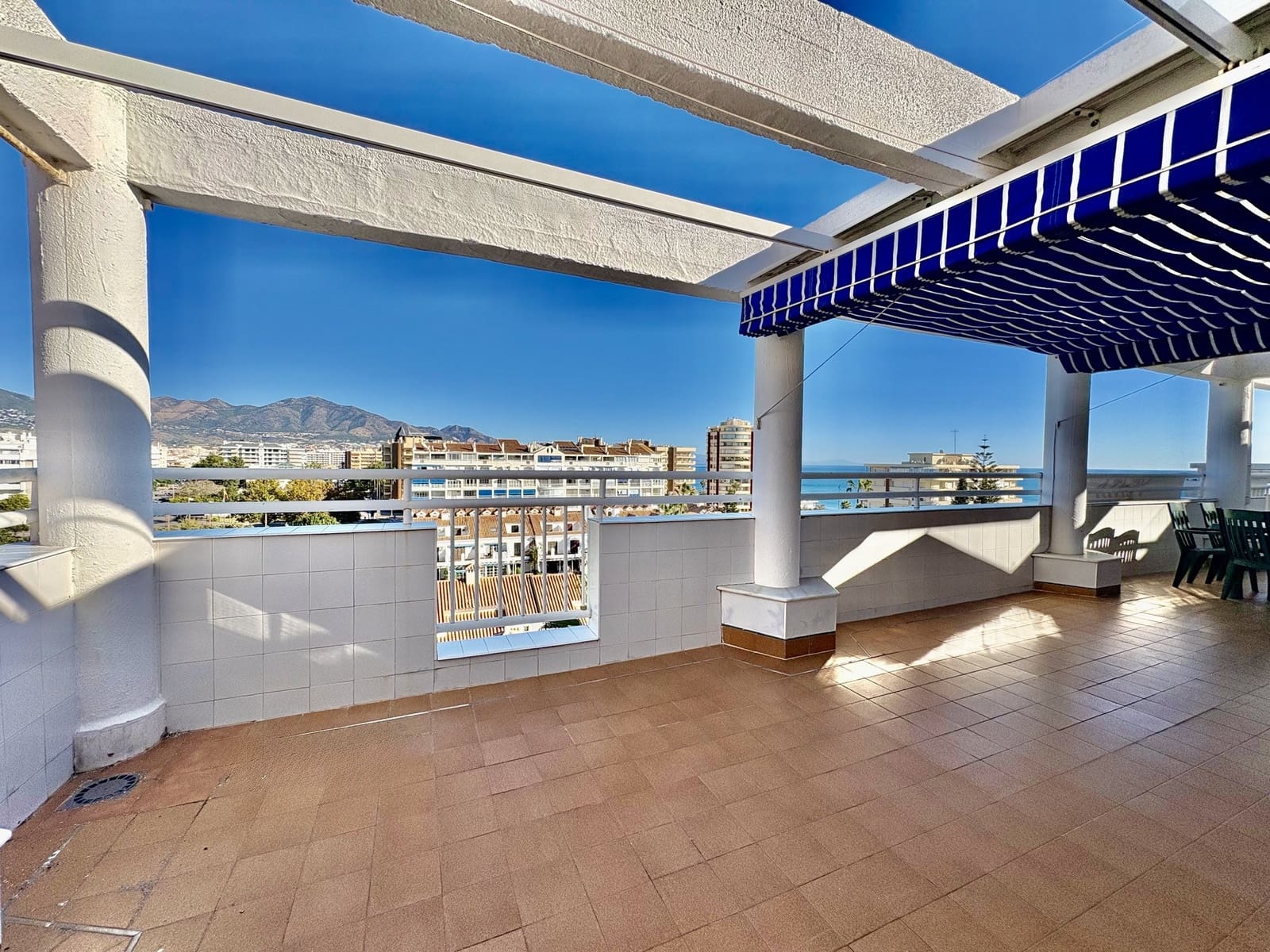 3 soveværelse Penthouse til salg i Fuengirola med swimmingpool garage - € 790.000 (Ref: 9419566)
