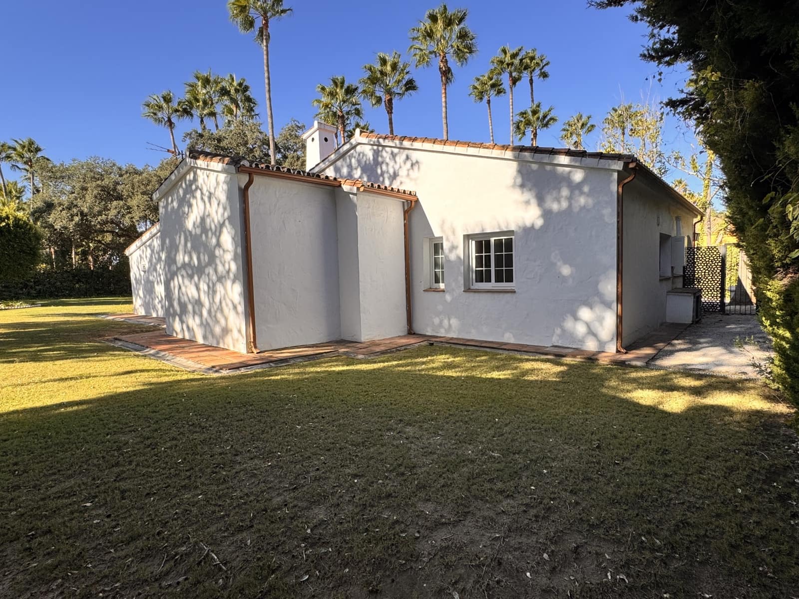 3 soveværelse Villa til salg i Sotogrande med swimmingpool garage - € 860.000 (Ref: 9422263)