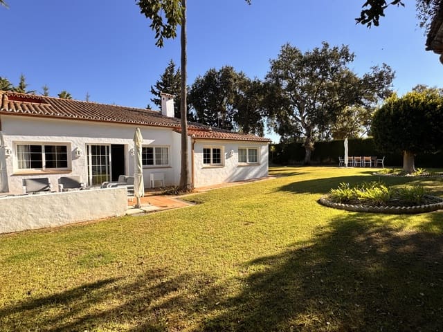 3 soveværelse Villa til salg i Sotogrande Alto, San Roque med swimmingpool garage - € 860.000 (Ref: 9422263)