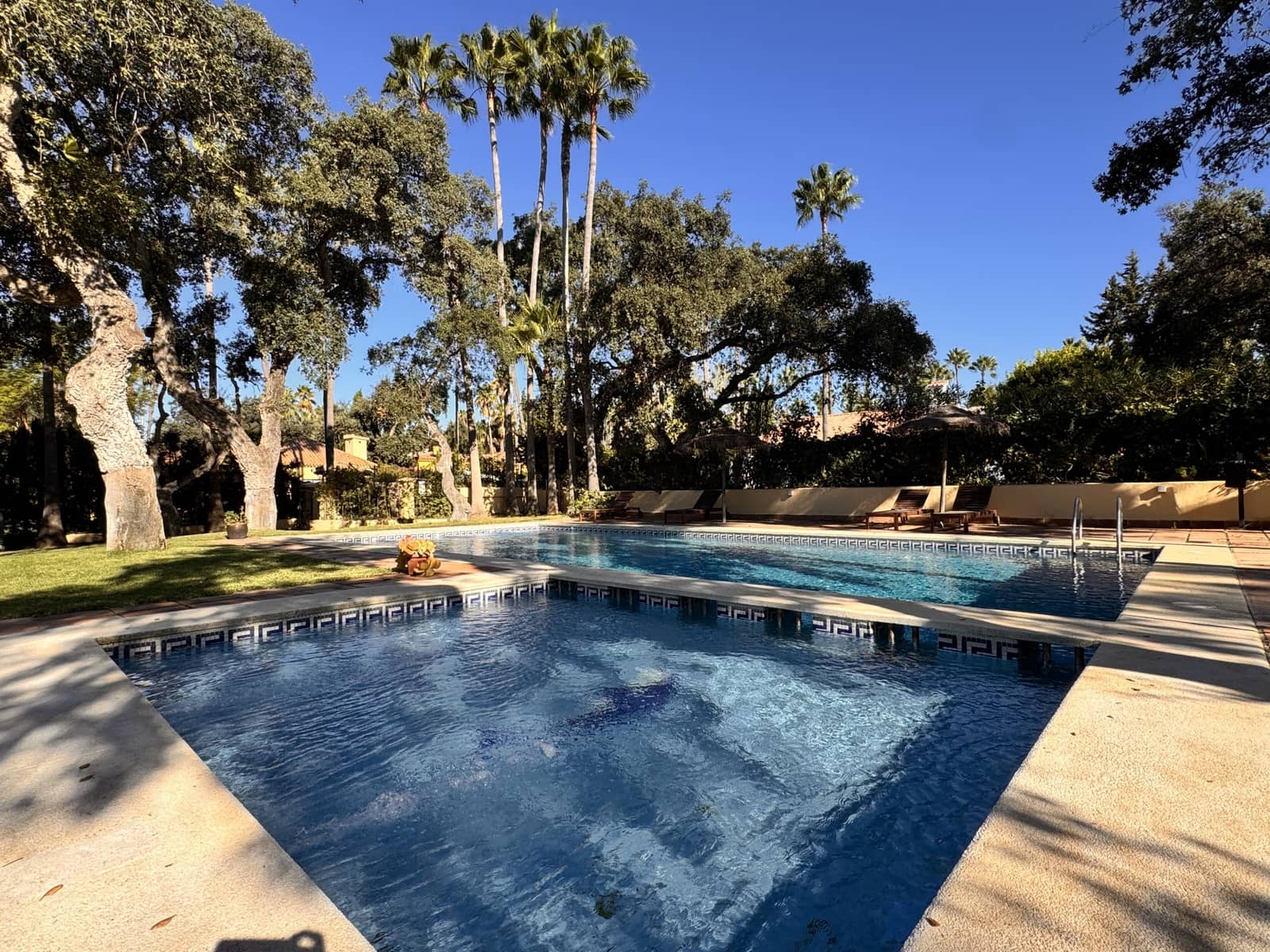 3 soveværelse Villa til salg i Sotogrande med swimmingpool garage - € 860.000 (Ref: 9422263)