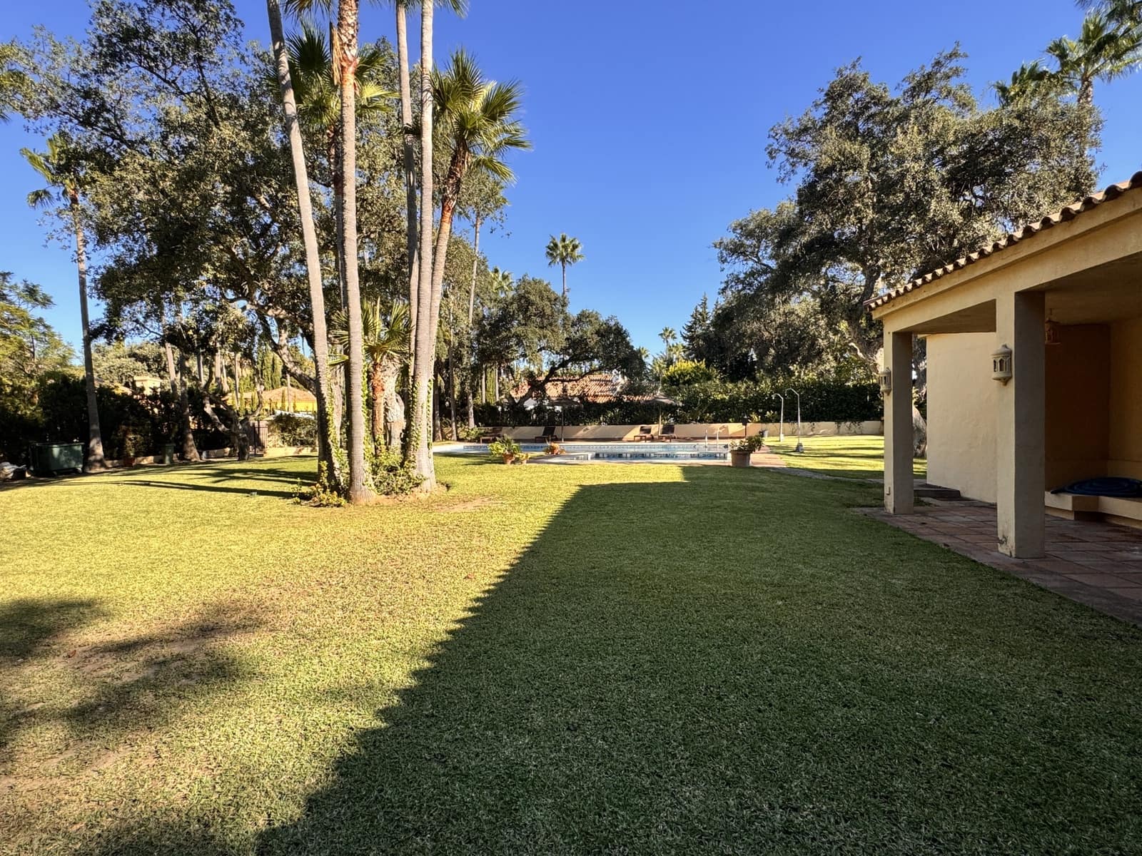 3 soveværelse Villa til salg i Sotogrande med swimmingpool garage - € 860.000 (Ref: 9422263)