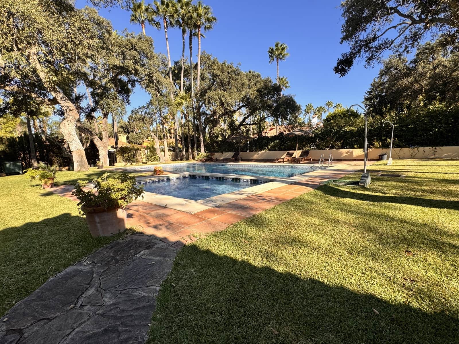 3 soveværelse Villa til salg i Sotogrande med swimmingpool garage - € 860.000 (Ref: 9422263)