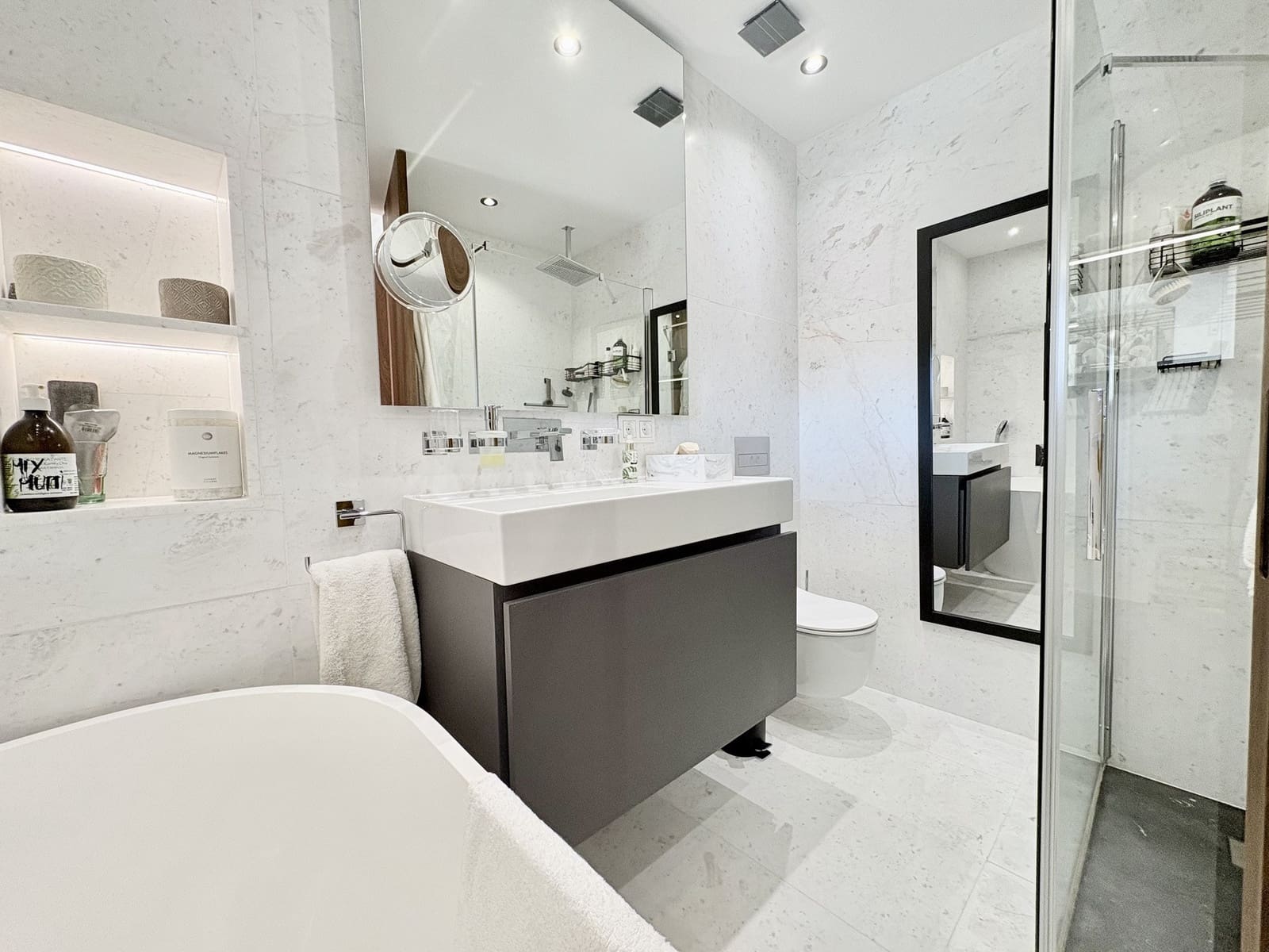 4 sypialnia Dom na sprzedaż w Marbella z basenem garażem - 2 920 000 € (Ref: 9424401)