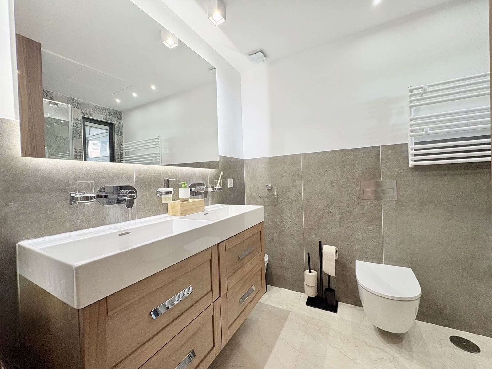 4 sypialnia Dom na sprzedaż w Marbella z basenem garażem - 2 920 000 € (Ref: 9424401)