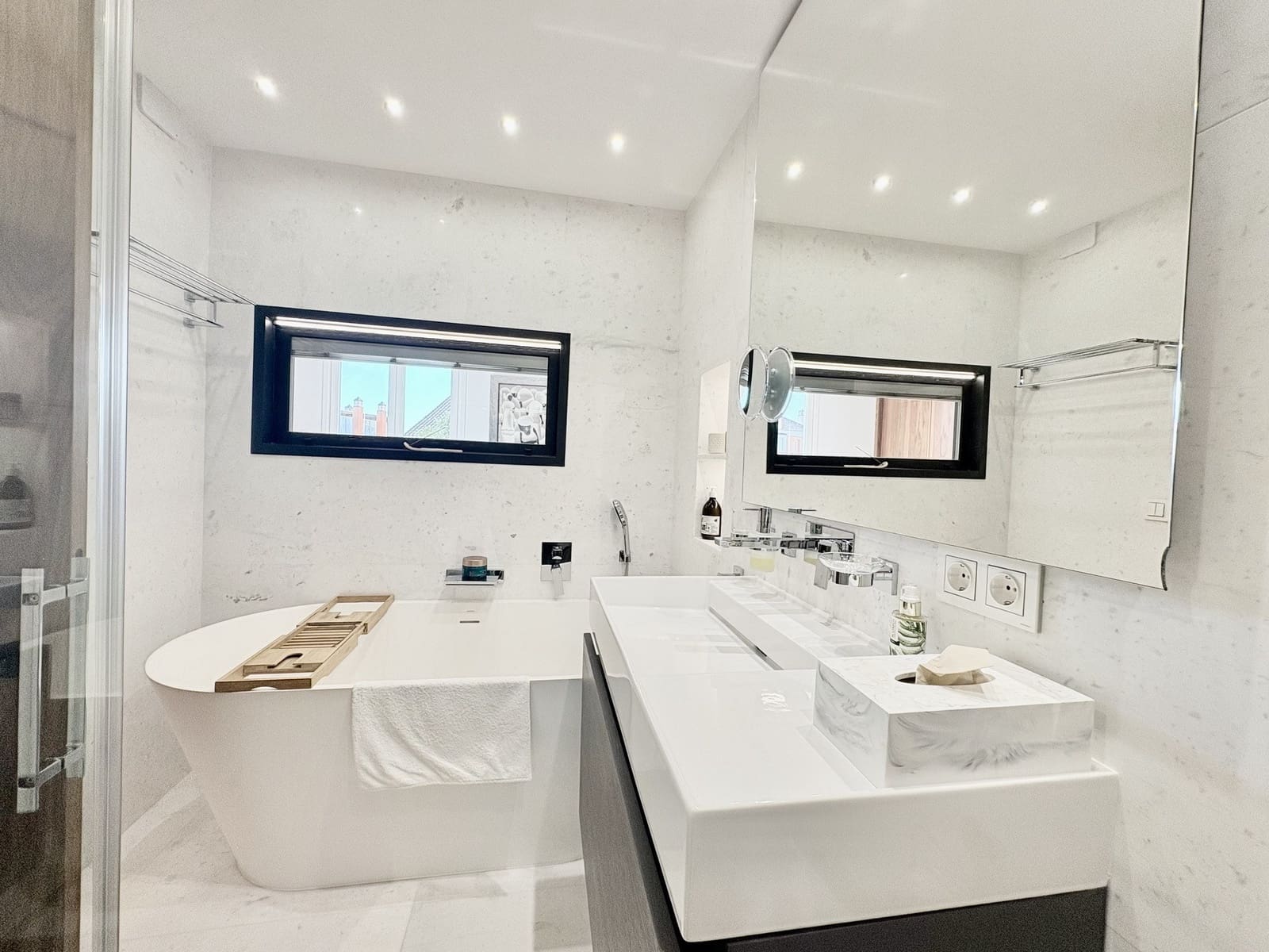 4 sypialnia Dom na sprzedaż w Marbella z basenem garażem - 2 920 000 € (Ref: 9424401)