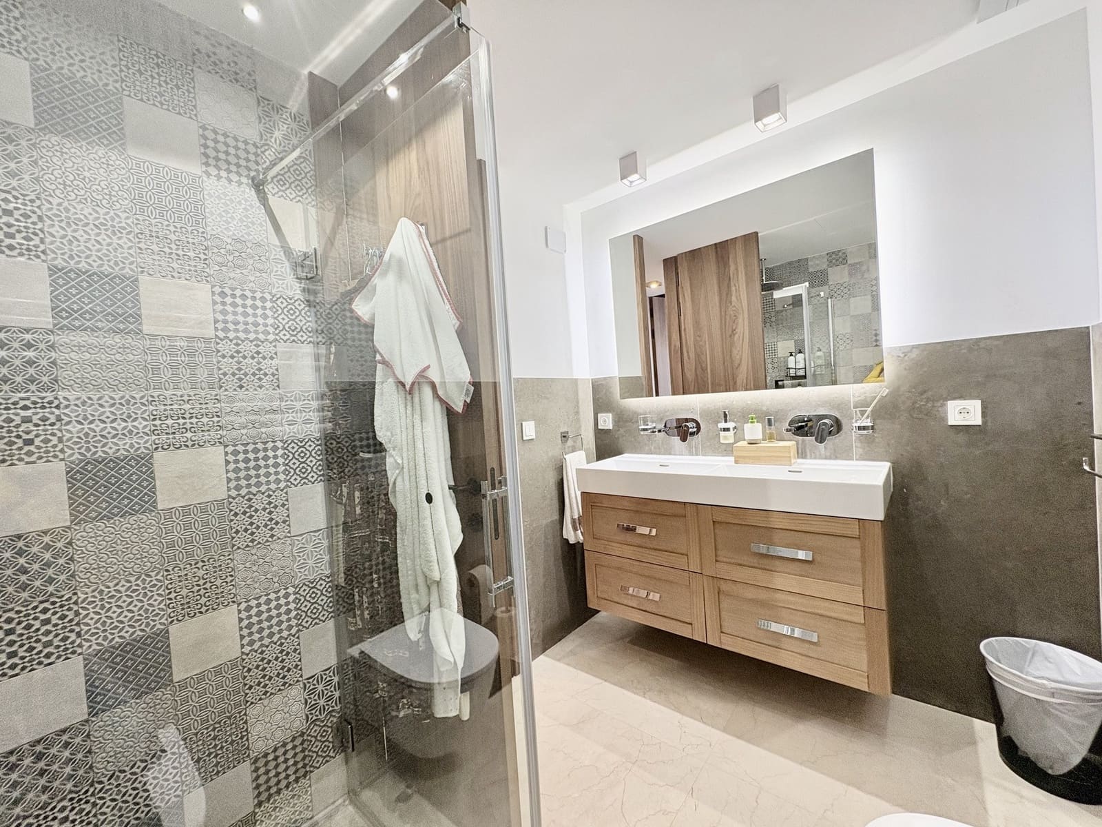 4 sypialnia Dom na sprzedaż w Marbella z basenem garażem - 2 920 000 € (Ref: 9424401)