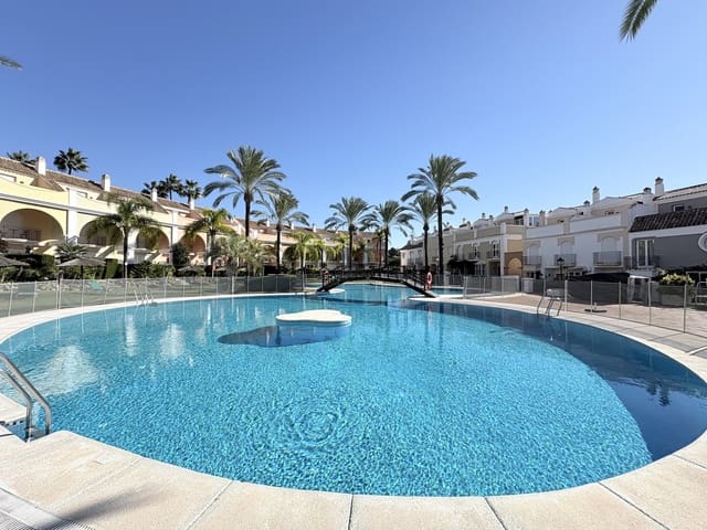 4 sovrum Hus till salu i Marbella med pool garage - 2 810 000 € (Ref: 9424401)