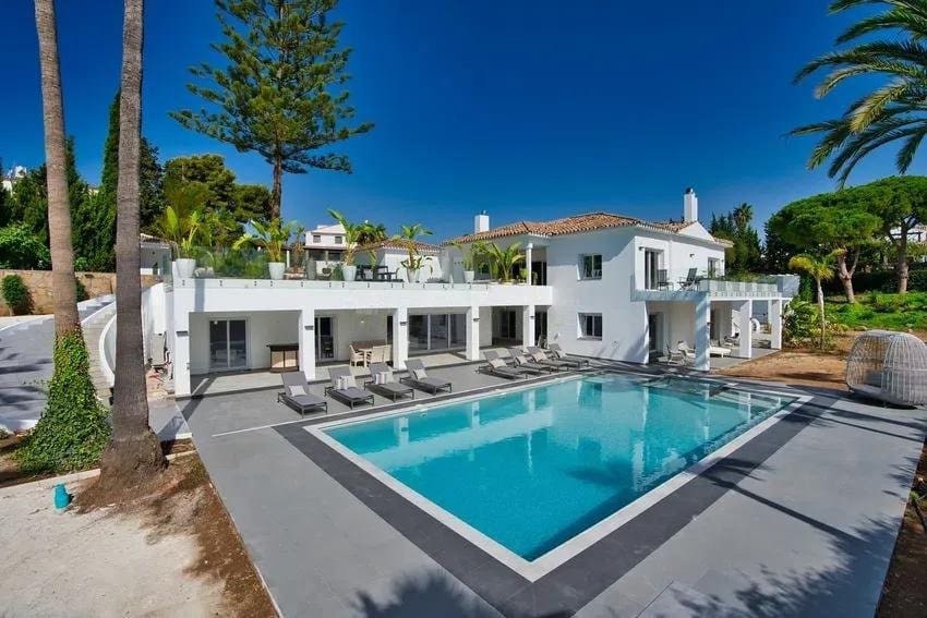 10 makuuhuone Huvila myytävänä paikassa New Golden Mile mukana uima-altaan 
autotalli - 4 200 000 € (Ref: 9427094)