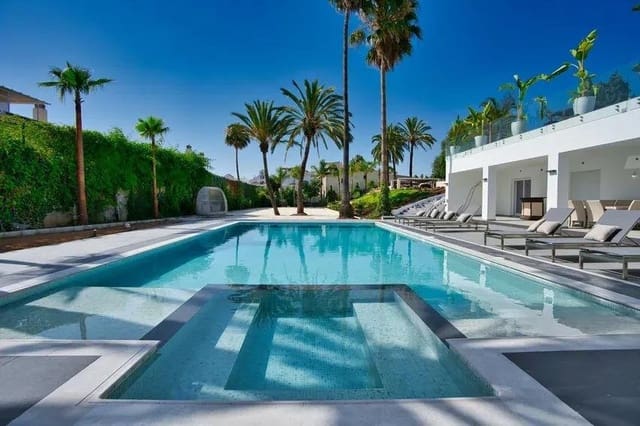 10 sovrum Villa till salu i Nueva Atalaya, Estepona med pool garage - 4 200 000 € (Ref: 9427094)