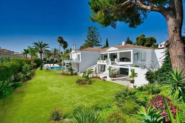 10 sovrum Villa till salu i Nueva Atalaya, Estepona med pool garage - 4 200 000 € (Ref: 9427094)