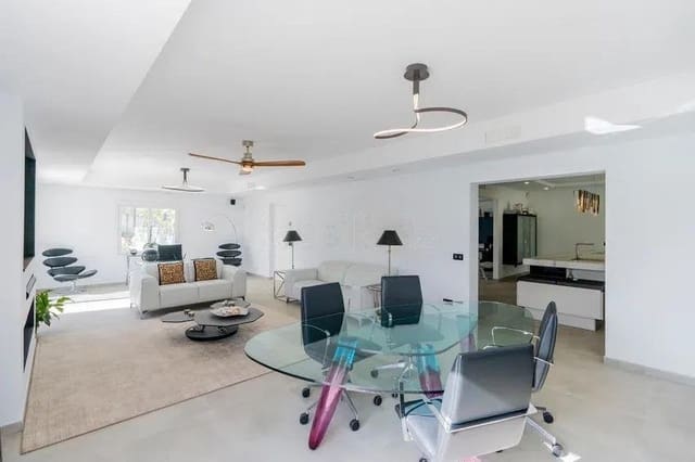 10 sovrum Villa till salu i Nueva Atalaya, Estepona med pool garage - 4 200 000 € (Ref: 9427094)