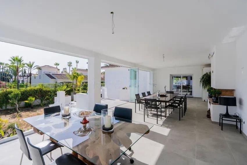 10 sovrum Villa till salu i New Golden Mile med pool garage - 4 200 000 € (Ref: 9427094)