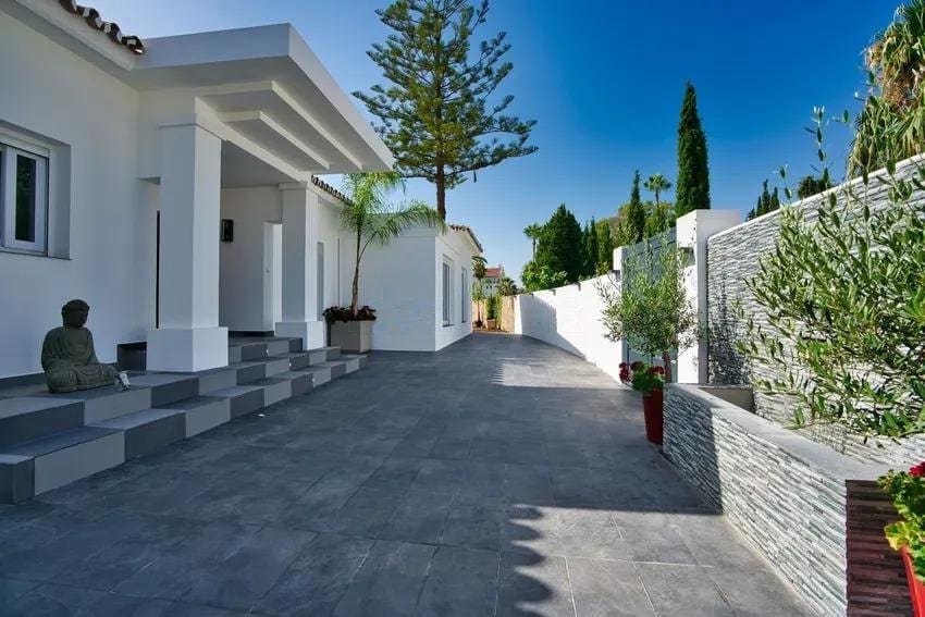 10 sovrum Villa till salu i New Golden Mile med pool garage - 4 200 000 € (Ref: 9427094)