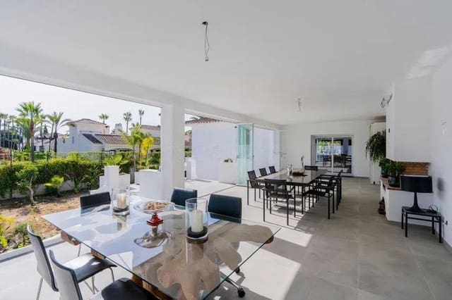 10 sovrum Villa till salu i Nueva Atalaya, Estepona med pool garage - 4 200 000 € (Ref: 9427094)