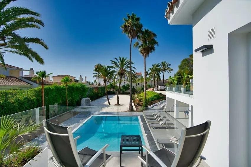 10 sovrum Villa till salu i New Golden Mile med pool garage - 4 200 000 € (Ref: 9427094)