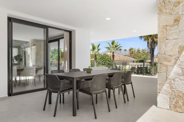 4 chambre Villa/Maison à vendre à Guadalmina Alta, Marbella avec piscine garage - 3 580 000 € (Ref: 9431340)