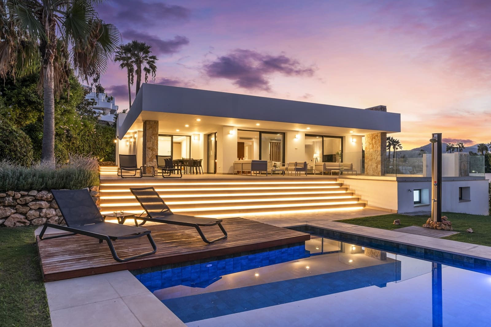 4 sovrum Villa till salu i Guadalmina med pool garage - 3 580 000 € (Ref: 9431340)