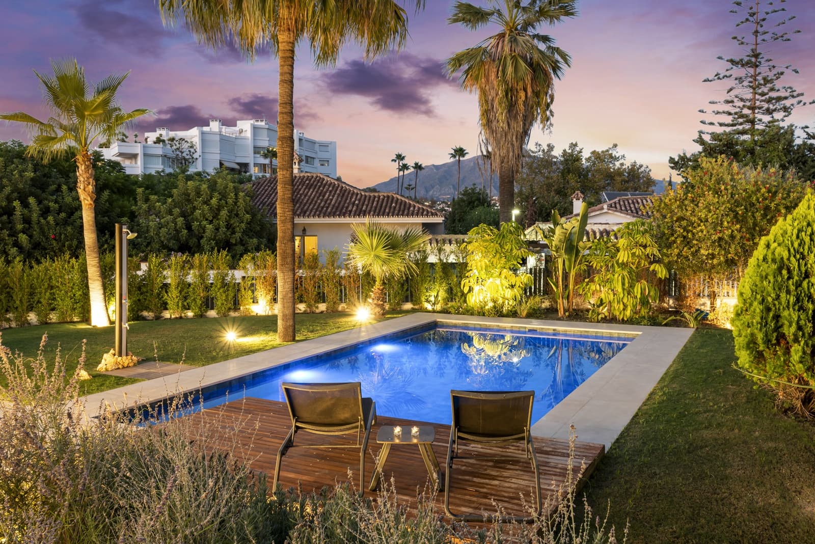 4 sovrum Villa till salu i Guadalmina med pool garage - 3 580 000 € (Ref: 9431340)