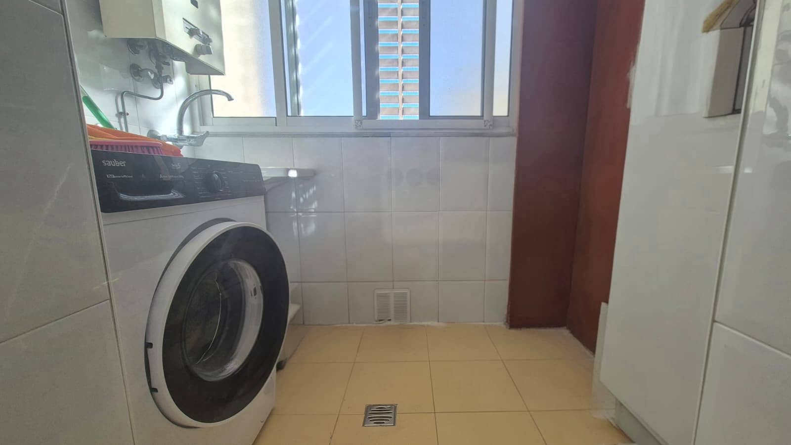 3 makuuhuone Huoneisto myytävänä paikassa Torremolinos mukana uima-altaan 
autotalli - 330 000 € (Ref: 9433309)