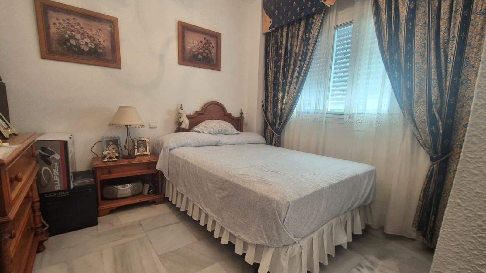 3 makuuhuone Huoneisto myytävänä paikassa Torremolinos mukana uima-altaan 
autotalli - 330 000 € (Ref: 9433309)